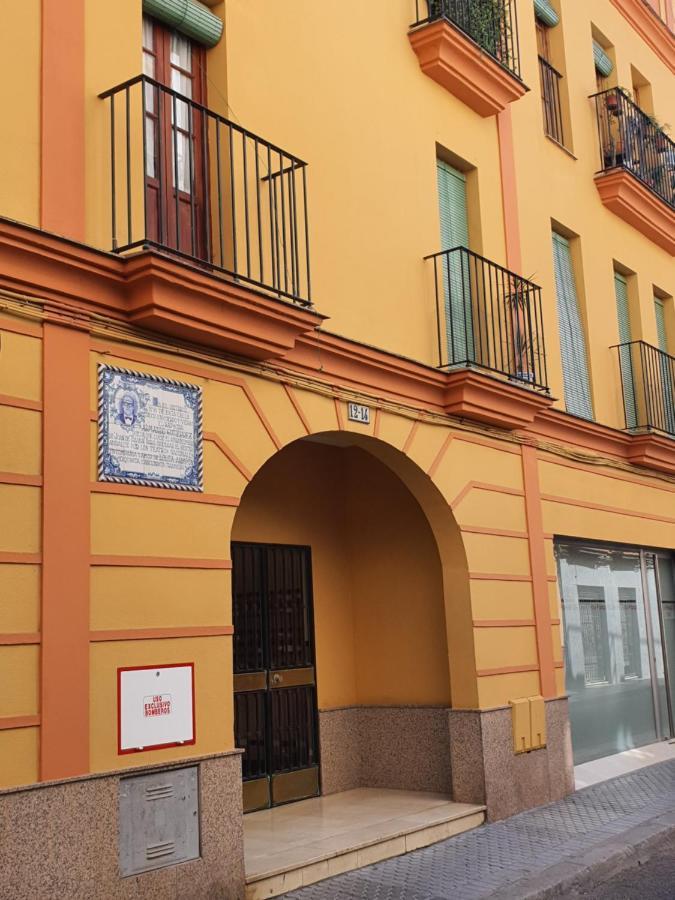 Apartmán Nat Pureza De Triana Sevilla Exteriér fotografie